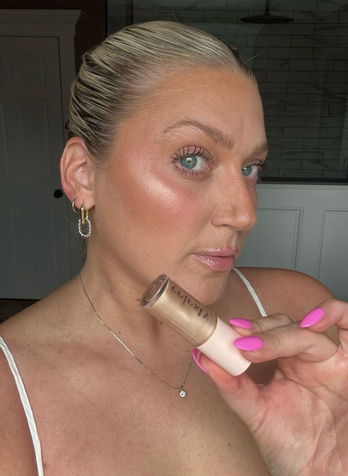 Be The Light Liquid Highlighter