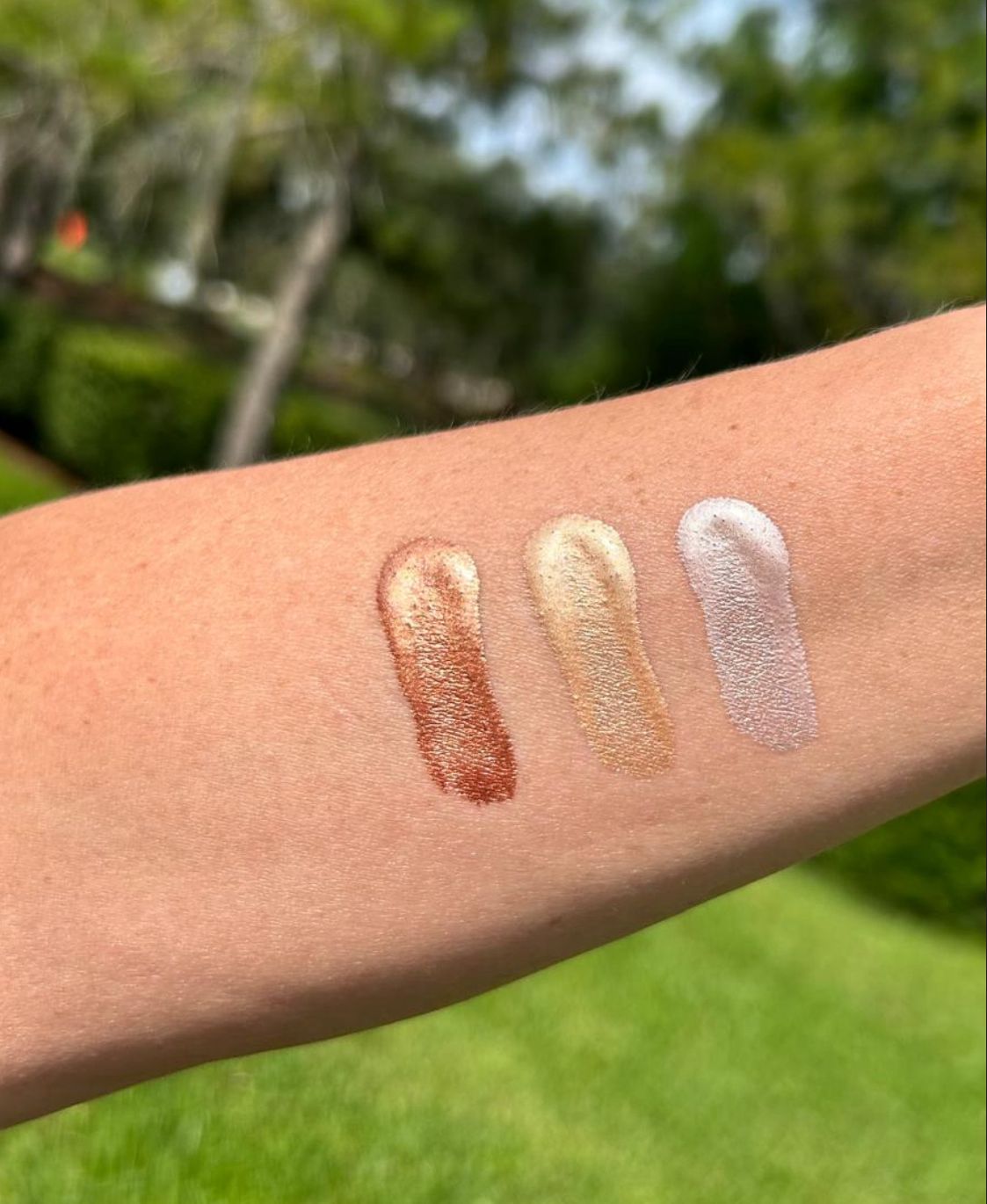 Be The Light Liquid Highlighter