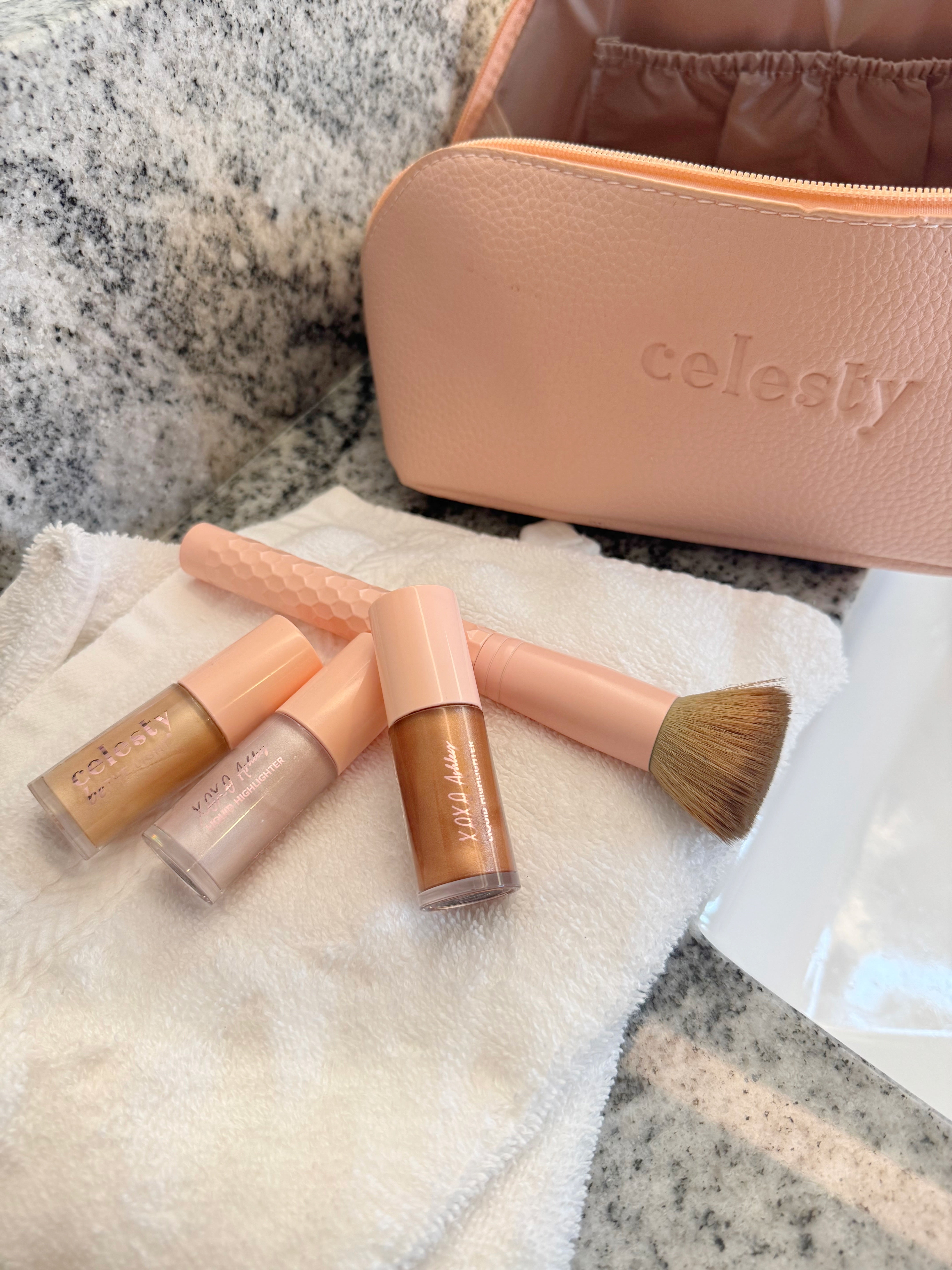 Be The Light Liquid Highlighter