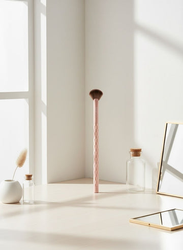 Celesty Small Fan Brush